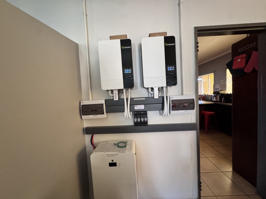 8 Bedroom Property for Sale in Meiringspark North West